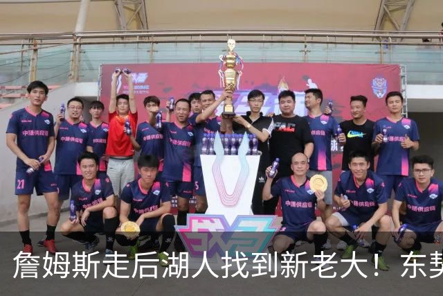 詹姆斯走后湖人找到新老大！东契奇52+8+10仍不满，主帅表态，魔术师猛夸